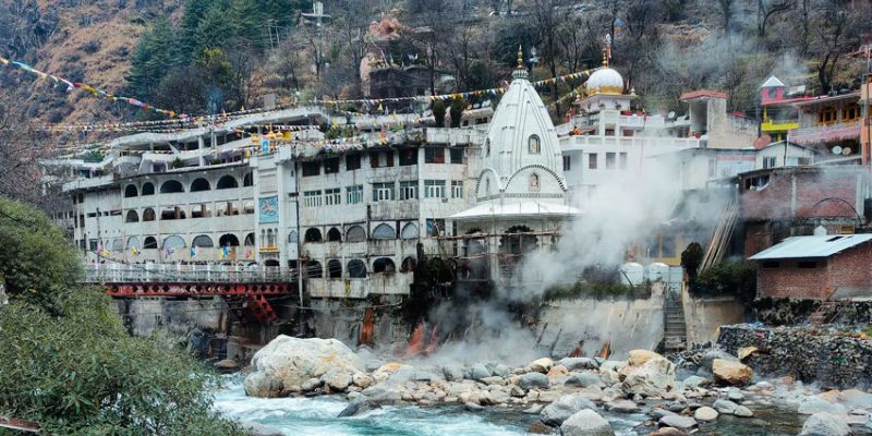 Manikaran Sahib: A Pilgrimage with Hot Springs